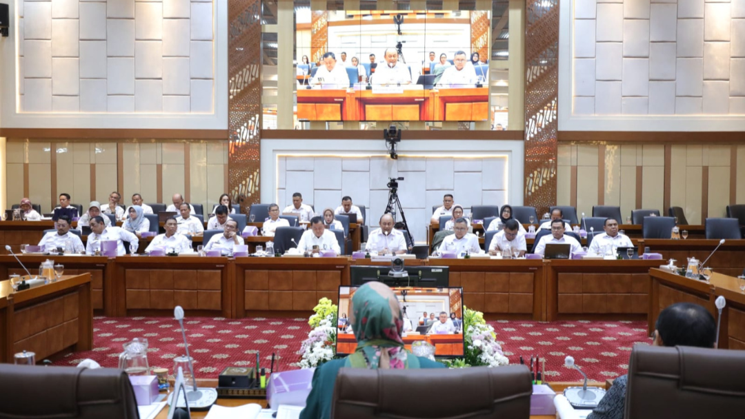 Rapat dengan Komisi IX DPR, BGN Dharmasraya Paparkan Progres MBG 